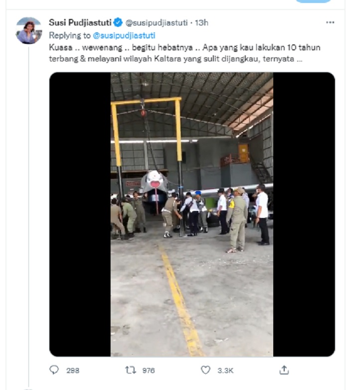 Cuitan Susi Pudjiastuti soal pesawat miliknya yang dikeluarkan secara paksa dari hanggar.