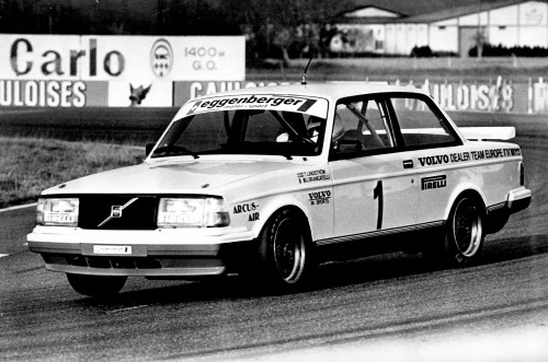 167430_Volvo_240_Turbo_in_the_European_Touring_Car_Championship_1985.jpg