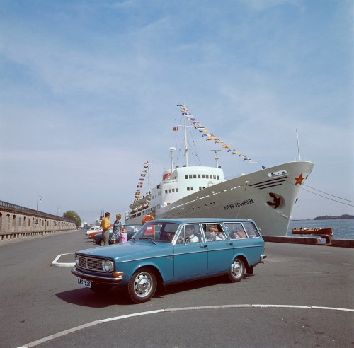 5908_Volvo_145.jpg