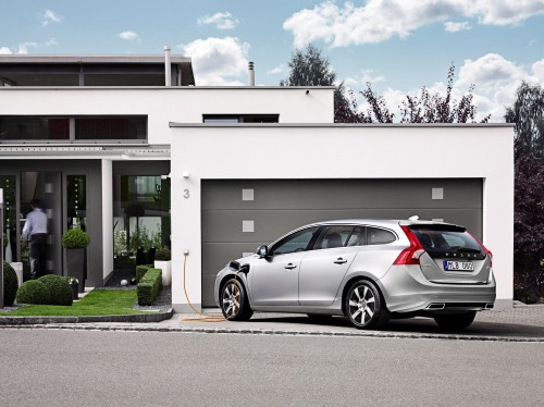 41409_Volvo_V60_Plug-in_Hybrid.jpg