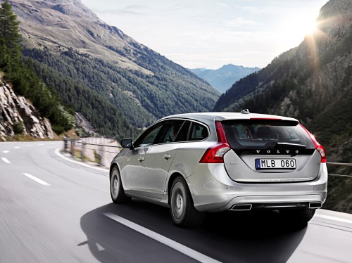 41413_Volvo_V60_Plug-in_Hybrid.jpg