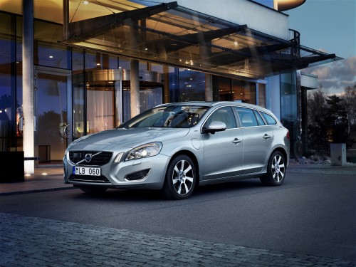 46819_Volvo_V60_Plug-in_Hybrid.jpg