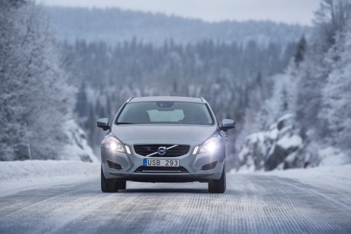 47826_The_Volvo_V60_Plug-in_Hybrid_in_northern_Sweden.jpg