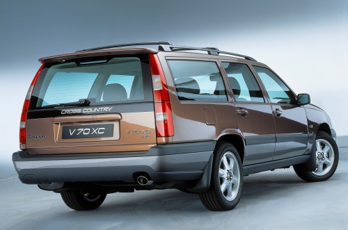 6340_Volvo_V70_XC.jpg