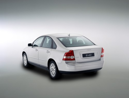 7946_Volvo_S40.jpg