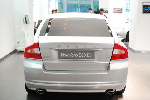 127DB91B4A9956072E.jpg