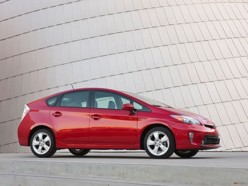 toyota_prius_2011_images_21.jpg