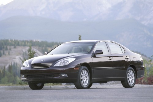 2002_Lexus_ES_300_11.jpg