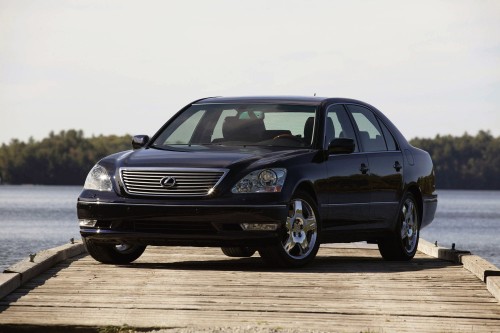 2005_Lexus_LS_430_08.jpg