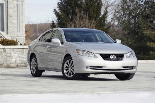 2007_Lexus_ES_350_02.jpg