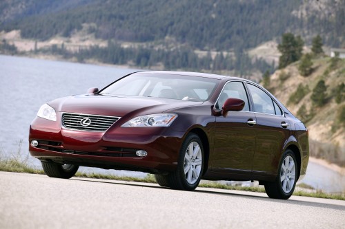 2008_Lexus_ES_350_04.jpg