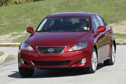 2008_Lexus_IS_250_03.jpg