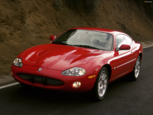 wallpapers_jaguar_xk_2003_1.jpg