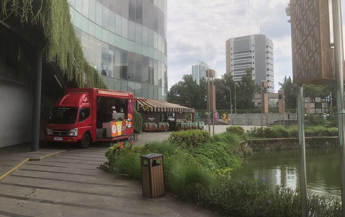Senayan Park, rekomendasi tempat ngabuburit di Jakarta Selatan.