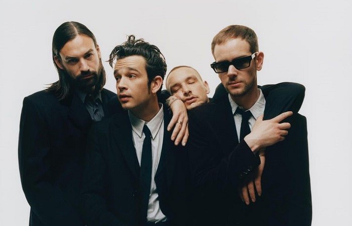 Matty Healy dijadwalkan tampil bersama The 1975 dalam festival musik We The Fest 2023 di Indonesia. Namun, jadwal manggungnya harus batal akibat aksi kontroversial Matty Healy di Malaysia.