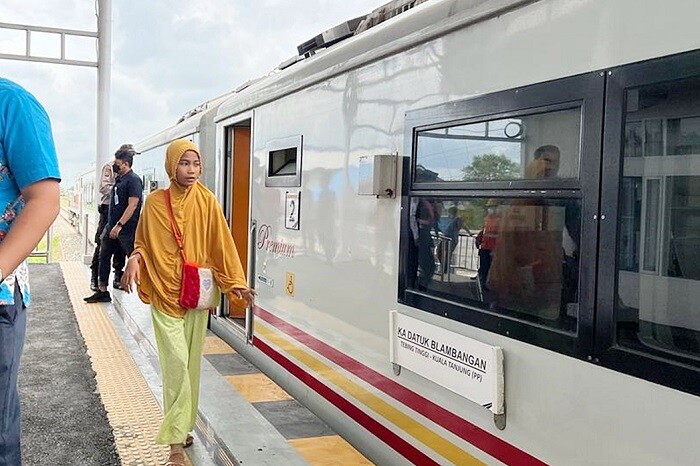 PT Kereta Api Indonesia (Persero) Divre I Sumatera Utara kembali mengoperasikan KA Datuk Belambangan relasi Stasiun Tebing Tinggi-Stasiun Lalang (PP) mulai 1 Januari 2024.