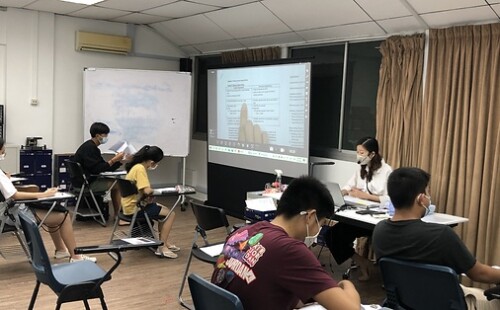 Chemistry-Tuition-in-Singapore.jpg