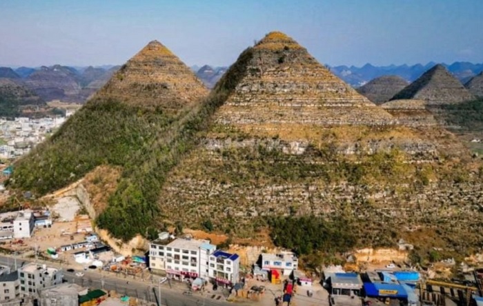 Piramida Anlong di China yang penuh teori konspirasi.