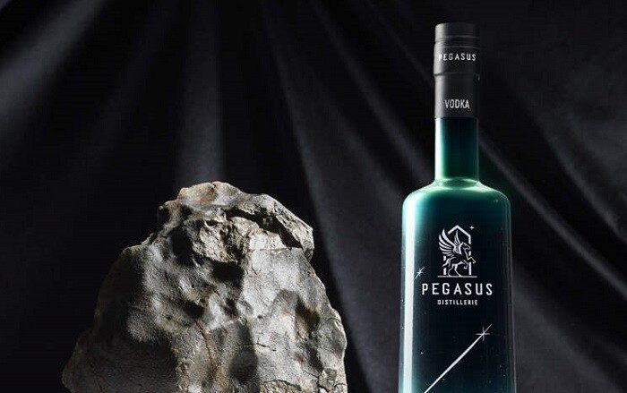 Pabrik penyulingan Prancis, Pegasus, merayakan debutnya di pasar minuman beralkohol AS dengan produk unik yakni vodka ultra-premium yang dicampur dengan meteorit asli.