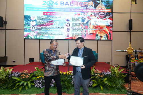 PHI01301.jpg