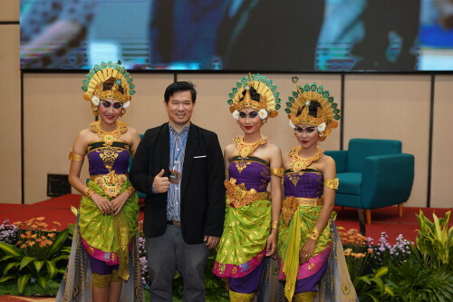 PHI01404.jpg
