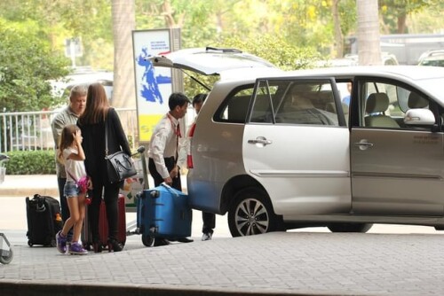 Quick-and-Easy-Airport-Transfer-Hanoi-to-Start-Your-Trip-Right.jpg