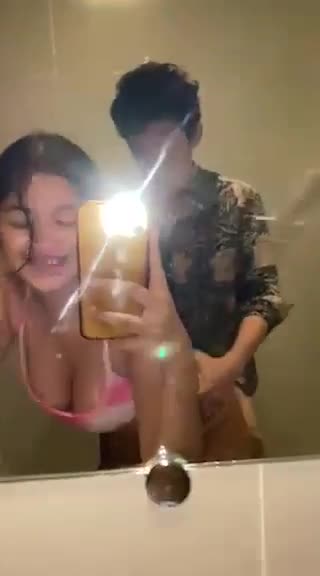 Main pas lagi kondangan