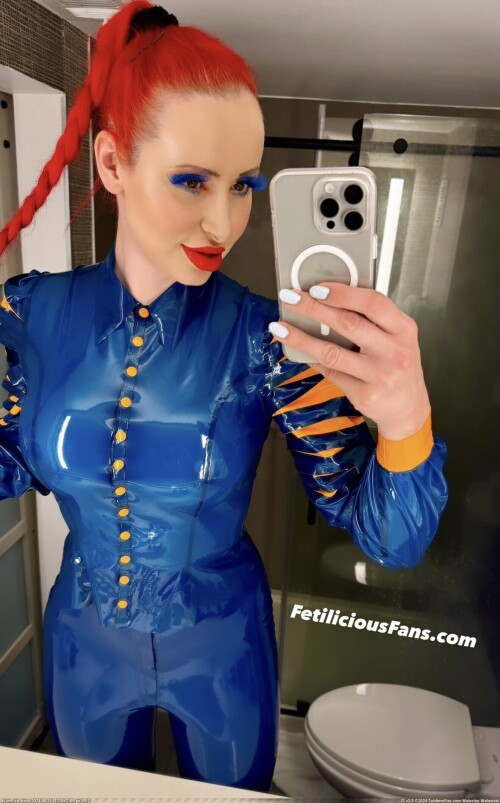 7--anna-rosenmuller-latexfetish-hure-nurnberg-jauerstrasse22-fckt-ohne-kondom.jpg