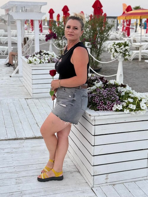 FB_IMG_1753732340733627559b6ca1defee.jpg