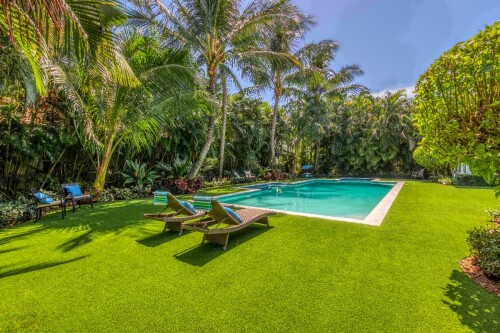 Artificial-Grass-Installers.jpeg