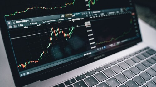 Straddleco-The-Ultimate-Learning-Platform-for-Stock-Market-Predictions.jpg