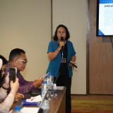 DSA02337a78e5aa2f033b8a1