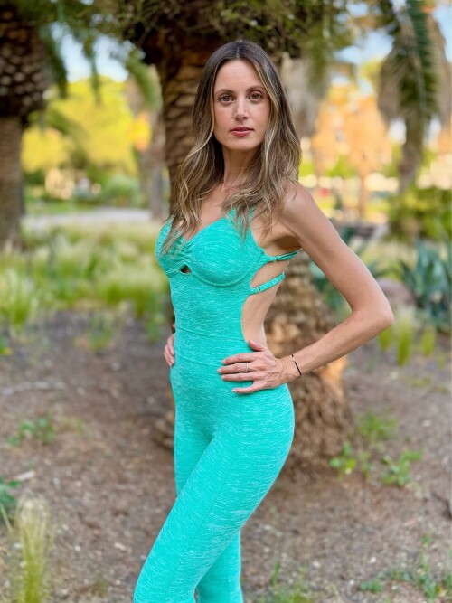 catsuit782 @lady.loah