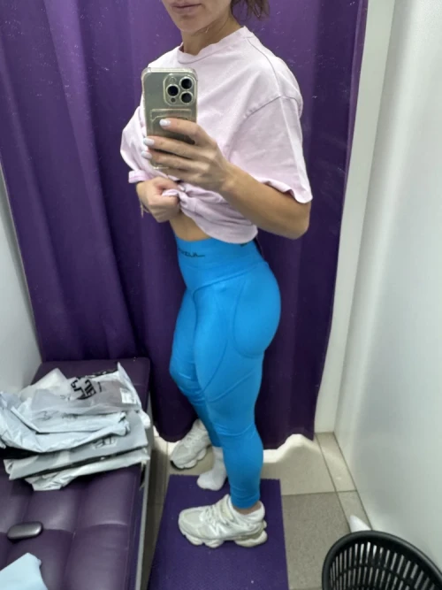 legins1908dressing room.