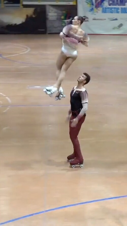 6855463922114873632940 0 ⛸️ @alice.piazzii & @alessandro.bozzini