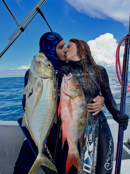 SUR DIVE fisherwomen148Couples who dive together, thrive together 💙